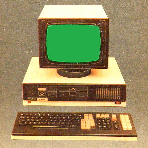 Vorderansicht des DDR-Computers 